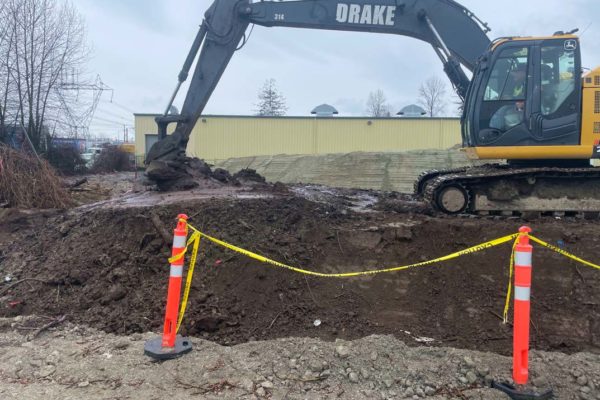 Excavation under controlled conditions